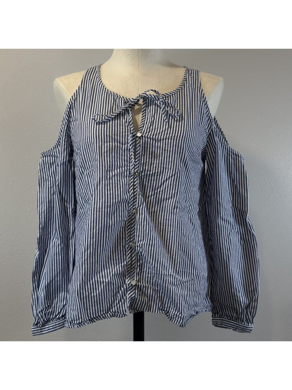 Listicle Cold Shoulder Top Womens Sz M Blue White Stripe Keyhole Neck Button Up